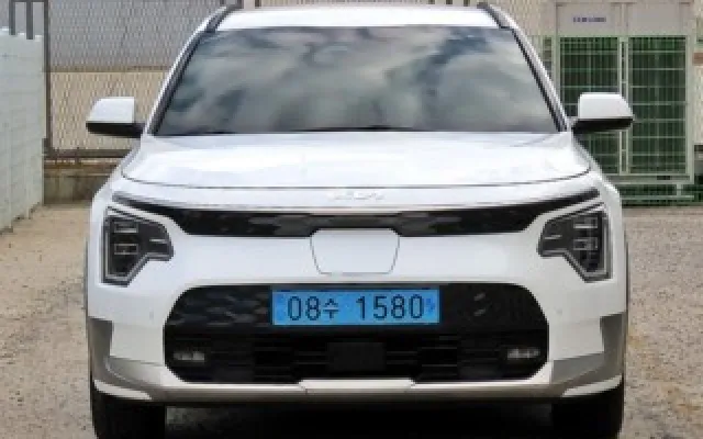 디올뉴니로 중고차 디 올 뉴 니로 EV 어스 매물 사진 4 - 2023/03 68,873km