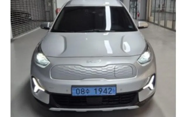 디올뉴니로 중고차 니로 플러스 EV 에어 매물 사진 6 - 2022/07 53,694km