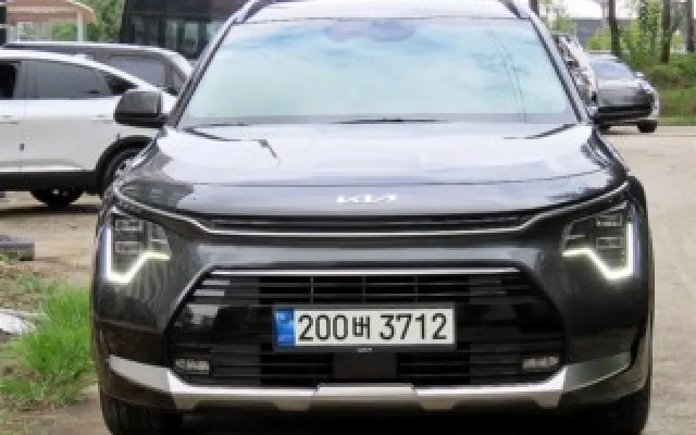 디올뉴니로 중고차 디 올 뉴 니로 시그니처 매물 사진 12 - 2022/08 28,552km