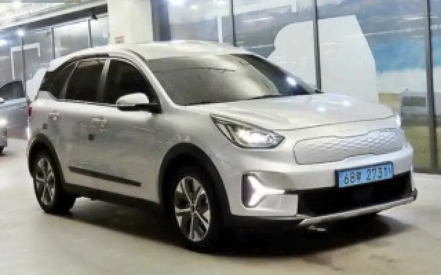 디올뉴니로 중고차 니로 플러스 EV 에어 매물 사진 3 - 2022/07 55,133km