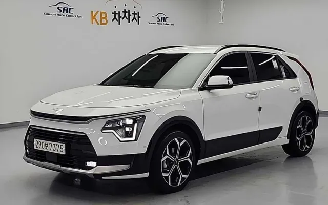 디올뉴니로 중고차 디 올 뉴 니로 시그니처 매물 사진 15 - 2025/03 3,560km